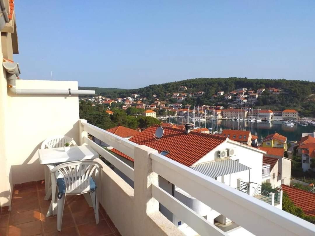 Apartments With A Parking Space Jelsa, Hvar - 8746 Jelsa  Eksteriør billede